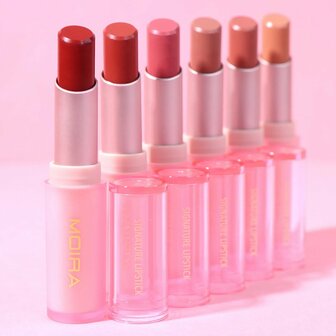 Moira - Signature Lipstick - 12 - Rouge - VEGAN - Lippenstift - 3,2 g