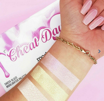 Models Own - Cheek Glaze Highlighter Palette - 01 - Cheat Day