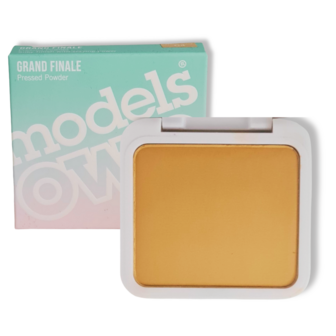 Models Own - Grand Finale - 04 Warm Ivory