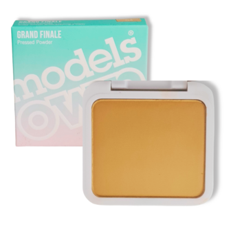 Models Own - Grand Finale - 04 Warm Ivory