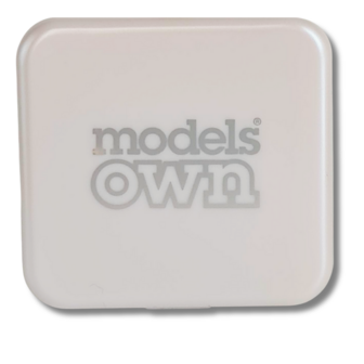 Models Own - Grand Finale - 04 Warm Ivory