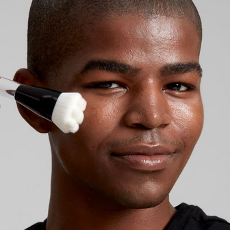 NYX Professional Makeup - High Glass Face Brush