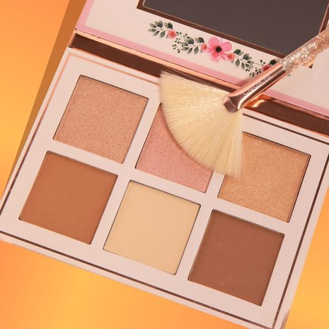 Beauty Creations Floral Bloom Highlight & Contour Palette 3