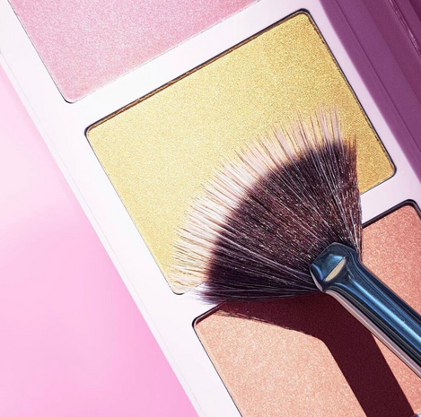 Models Own - Cheek Glaze Highlighter Palette - 01 - Cheat Day
