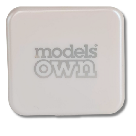 Models Own - Grand Finale - 04 Warm Ivory