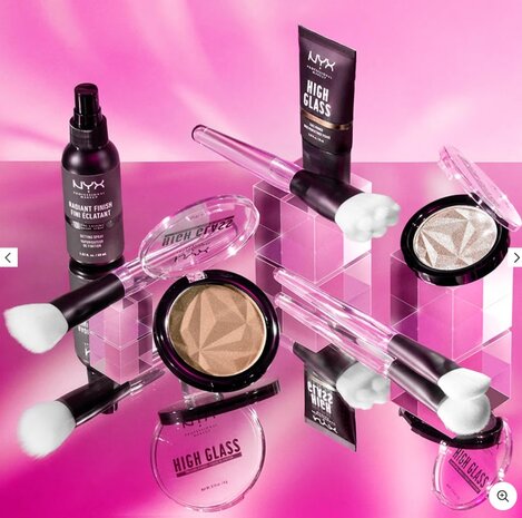 NYX Professional Makeup - High Glass Face Brush